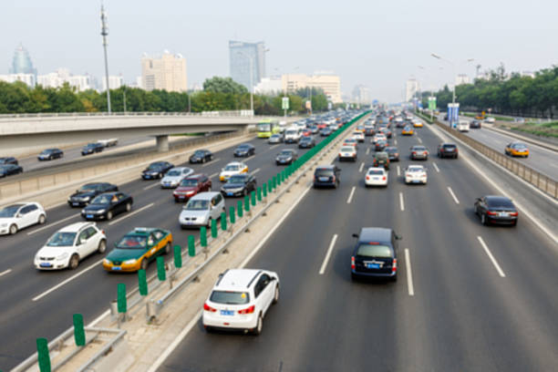 Top Benefits of Using a Car Lift in Dubai for Business Travelers